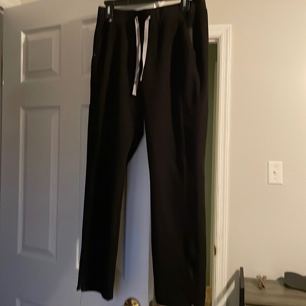 Figs Yola skinny scrub pants